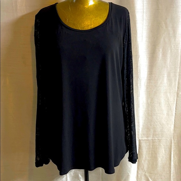 Nygard laced arm long sleeve top - Picture 1 of 7